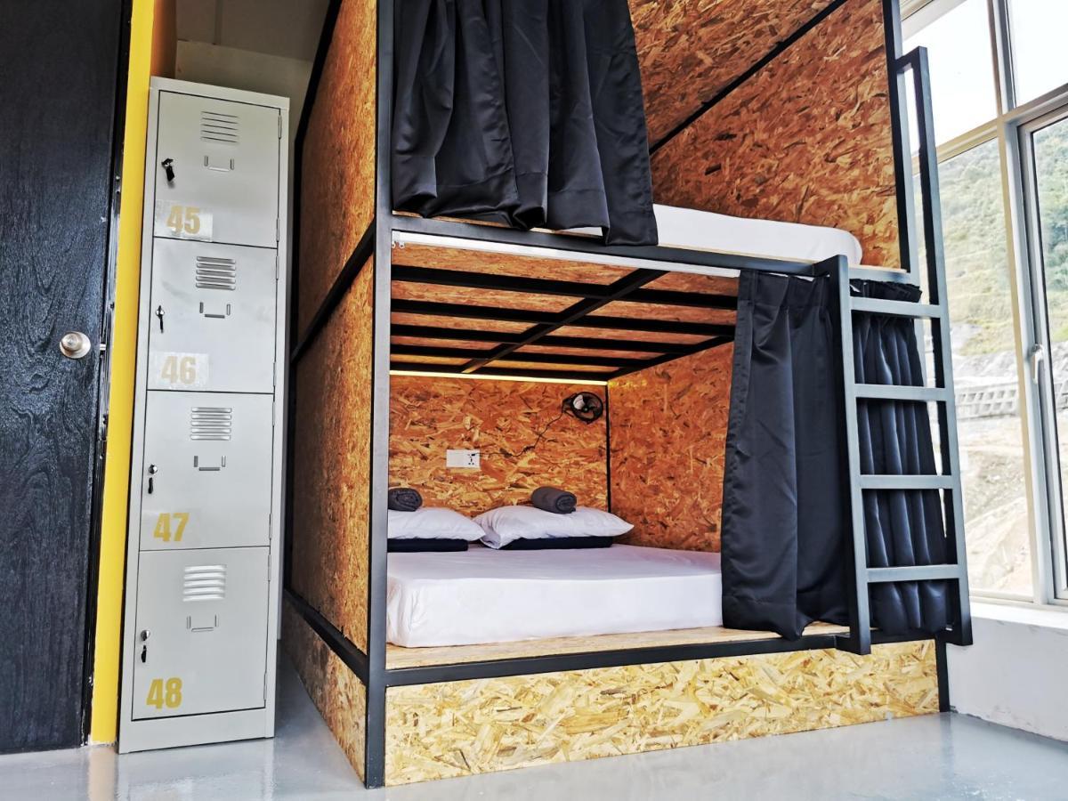 The Cocoon Capsule Hotel Cameron Highlands Exterior foto