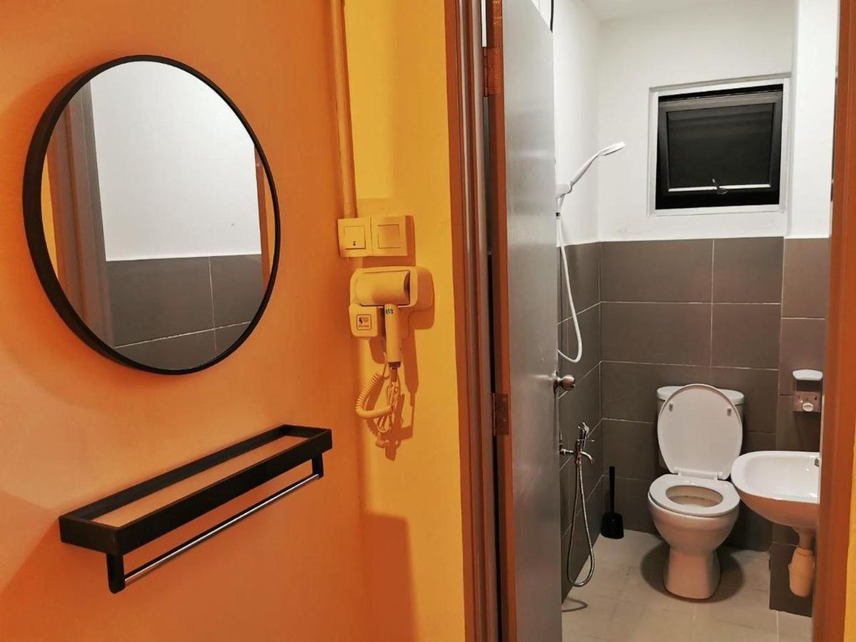 The Cocoon Capsule Hotel Cameron Highlands Exterior foto