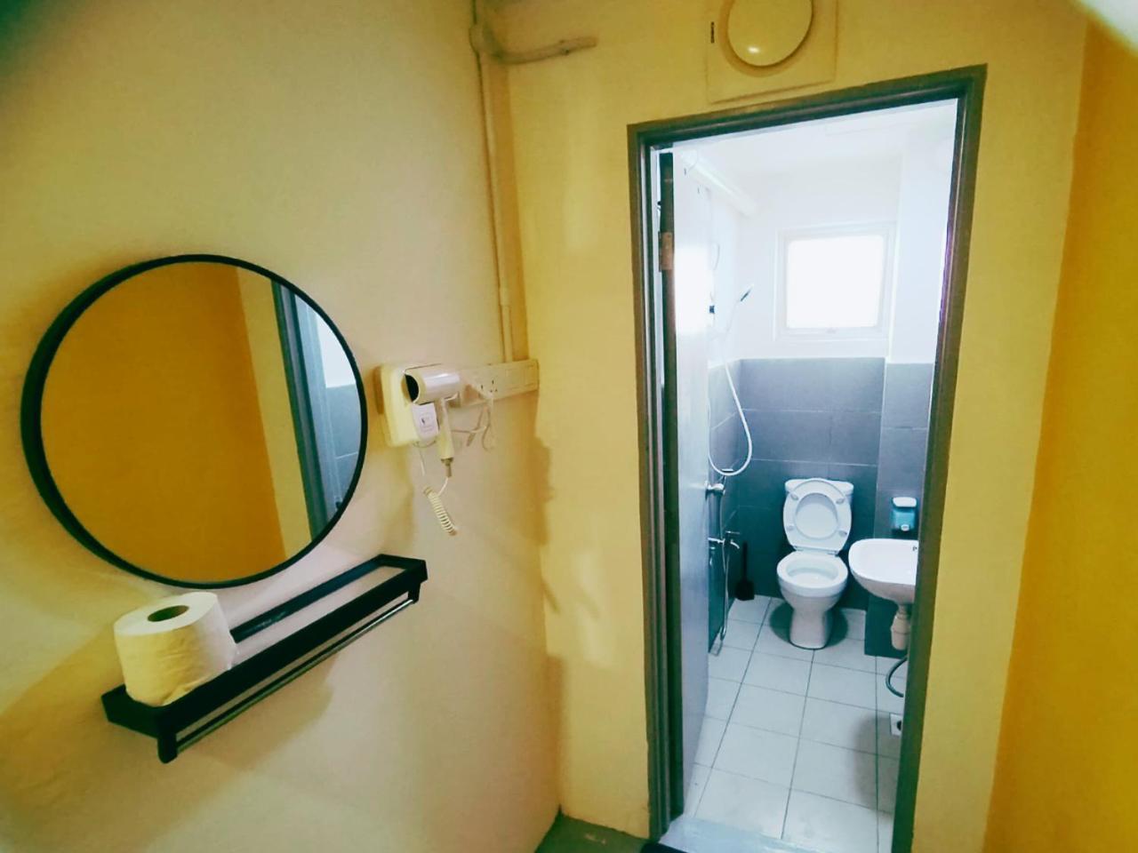 The Cocoon Capsule Hotel Cameron Highlands Exterior foto